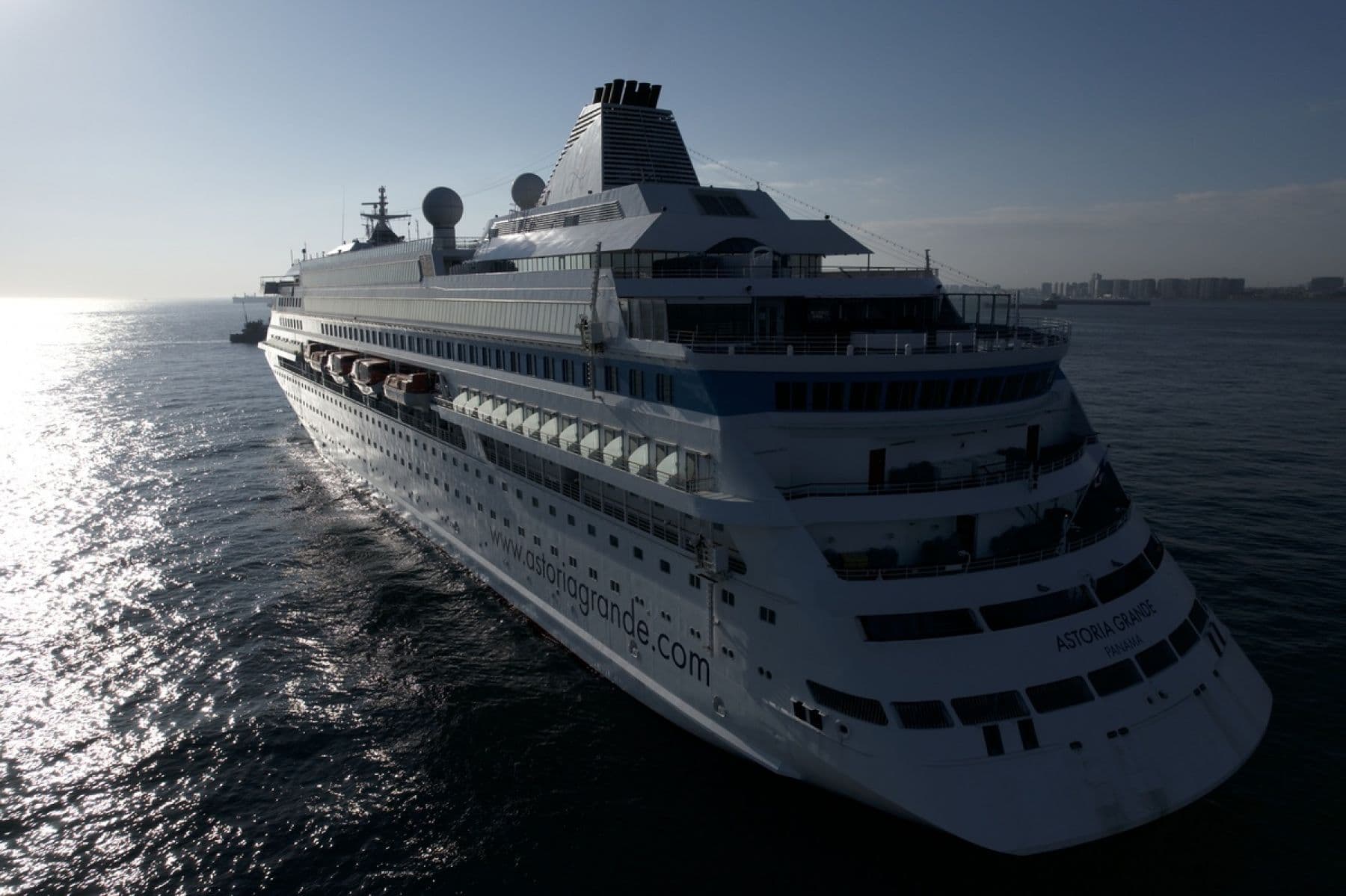 Astoria Grande Cruises