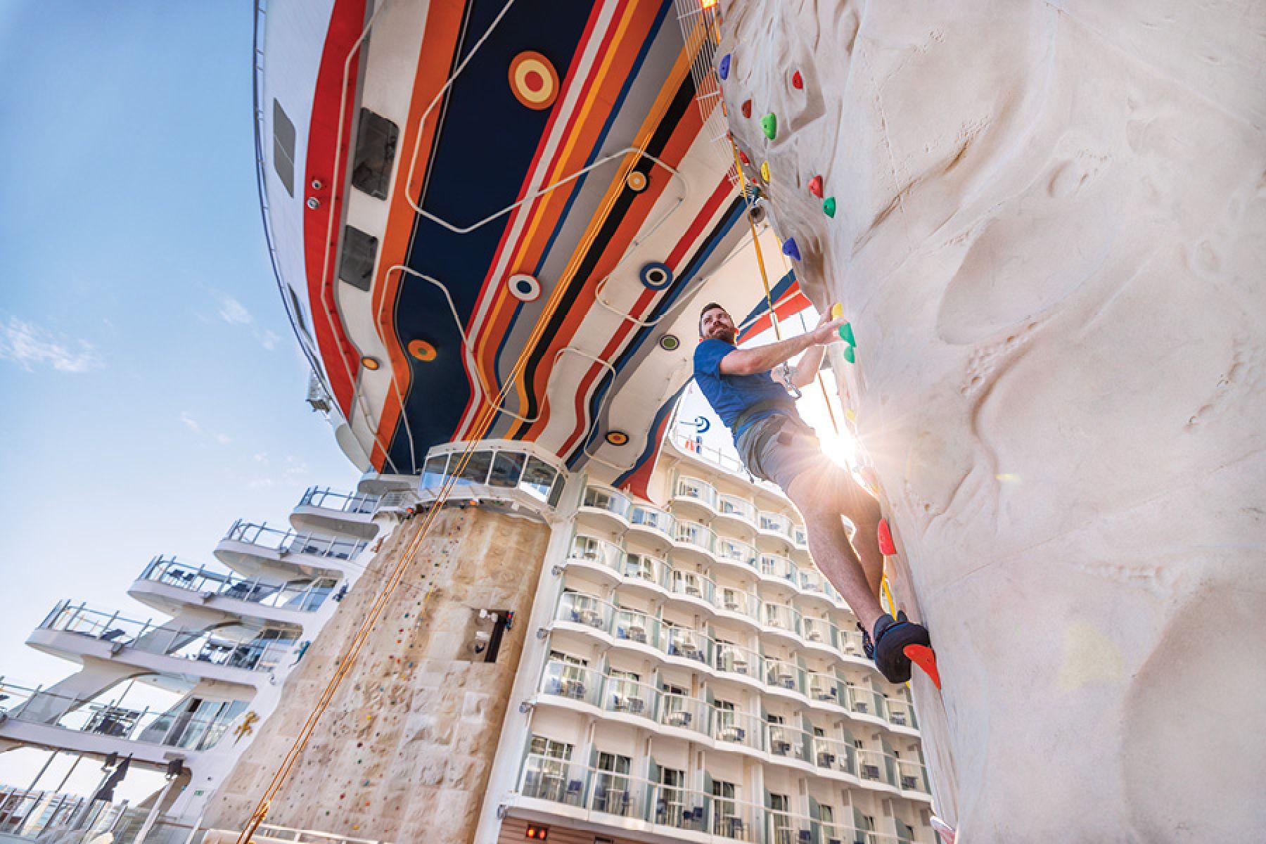 Скалодром на Oasis of the Seas