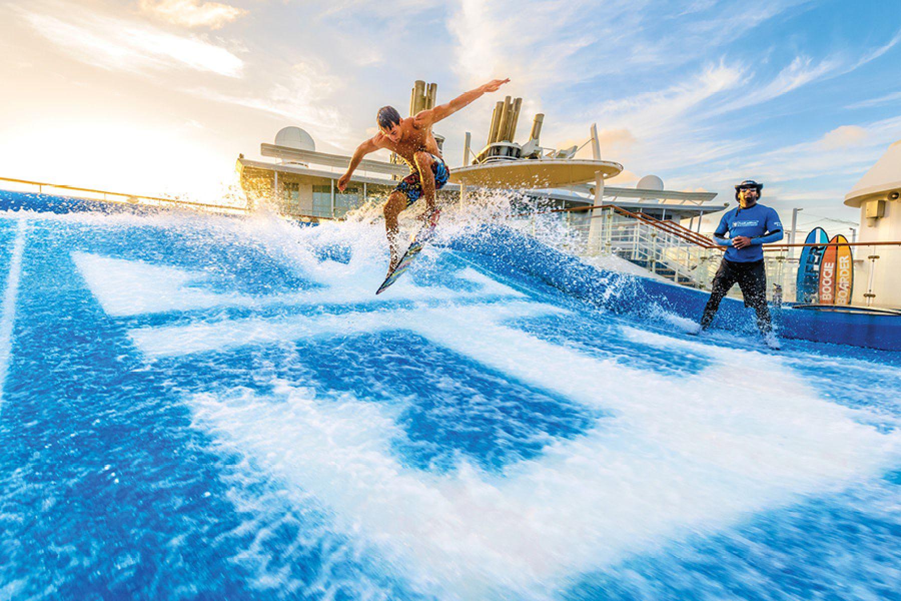 Симулятор сёрфинга на Oasis of the Seas