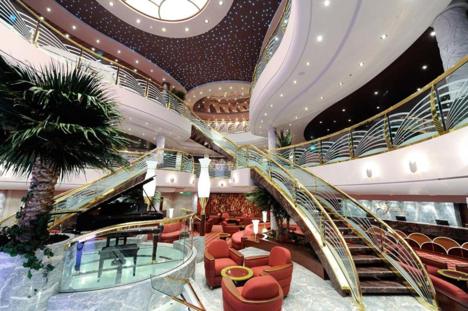 MSC Magnifica
