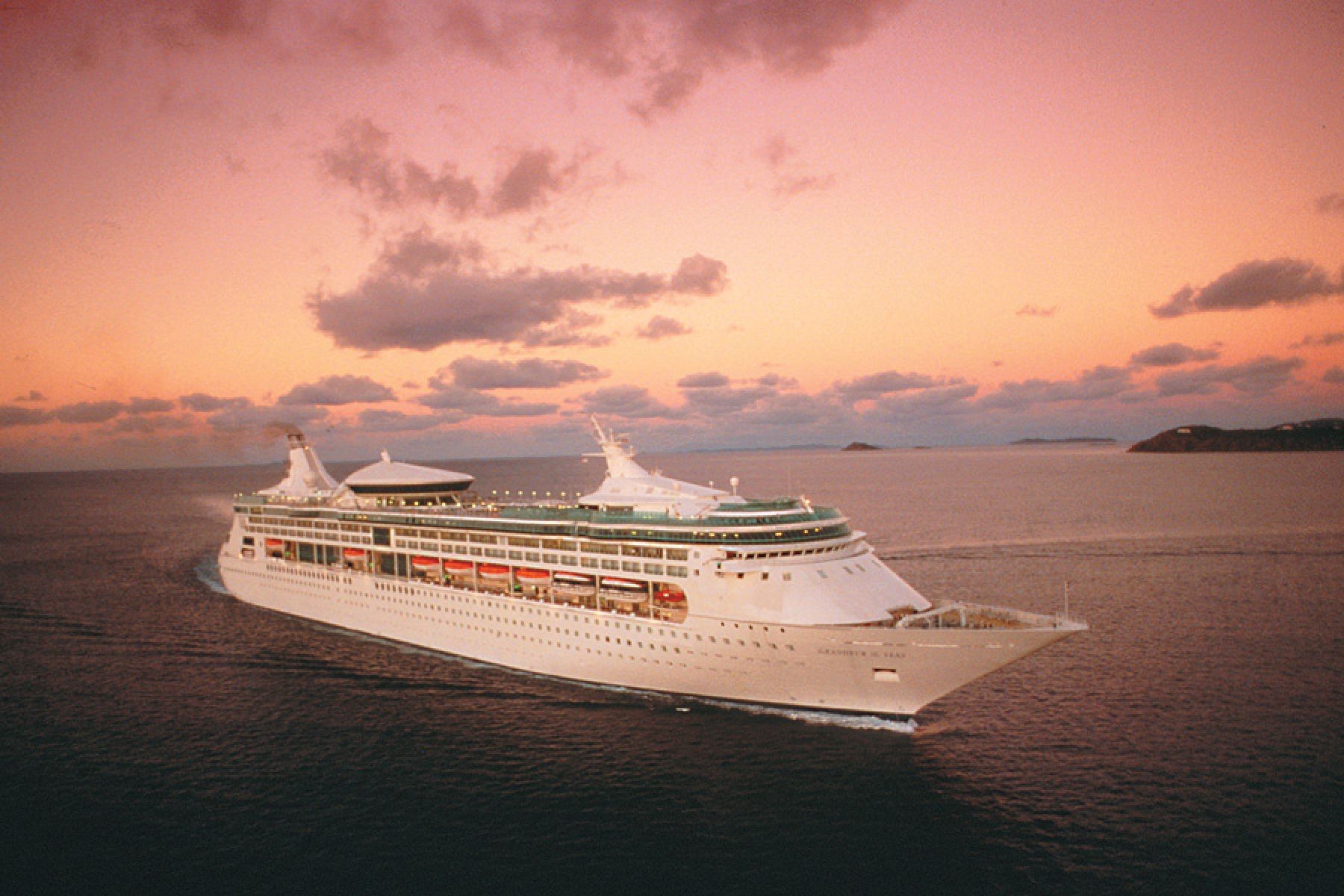 круизный лайнер Grandeur of the Seas