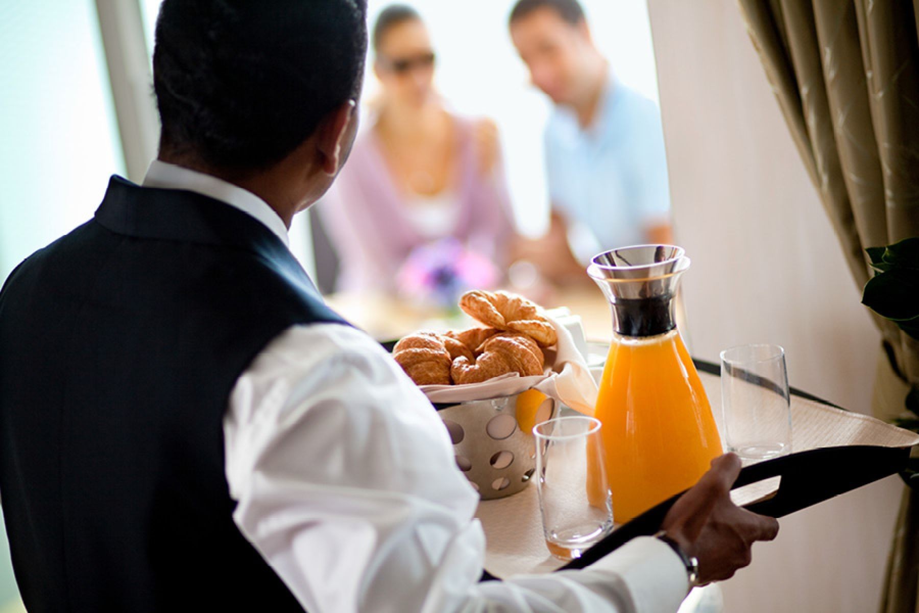превосходный сервис на борту Celebrity Silhouette