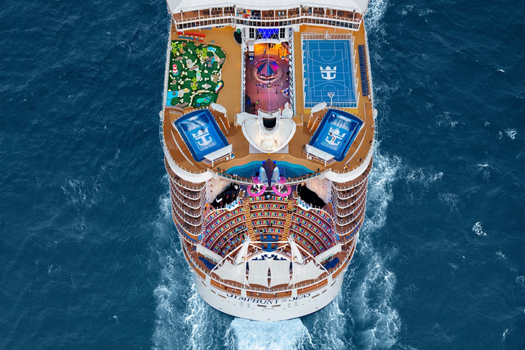 Symphony of the Seas вид сверху