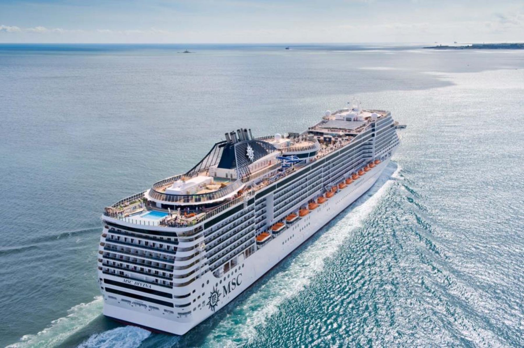 Уникальный круиз на MSC Divina из города Кашкайш